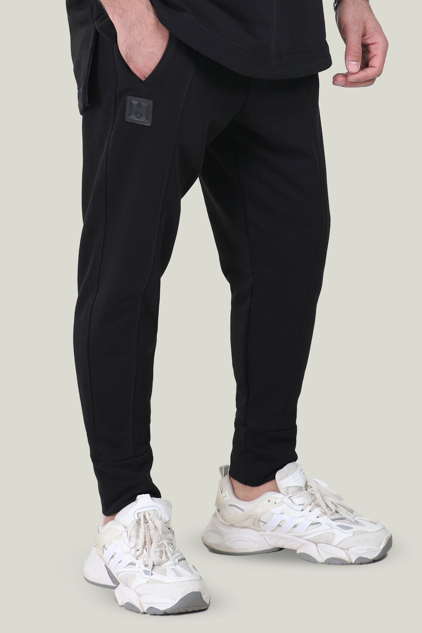 SMART FIT - MNML SWEATPANT - BLACK