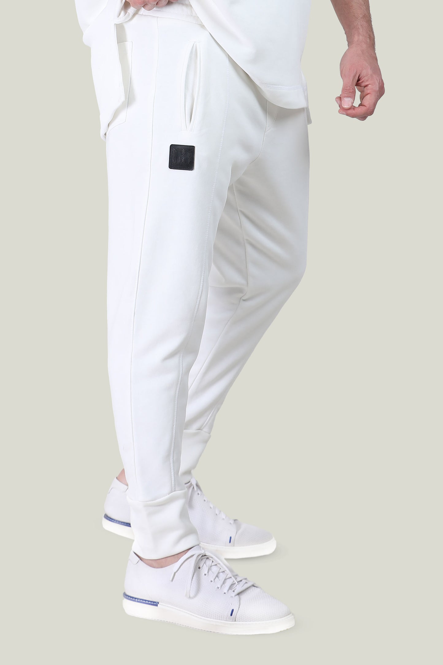 SMART FIT - MNML SWEATPANT - WHITE