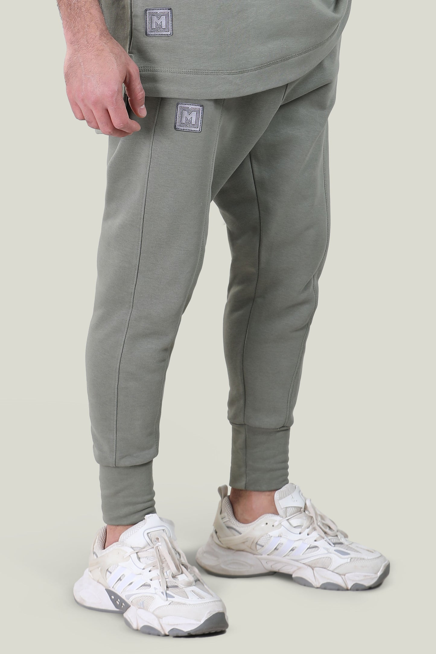 SMART FIT - MNML SWEATPANT - OLIVE GREEN
